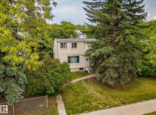 10521 84th St NW, Edmonton, AB T6A3R4