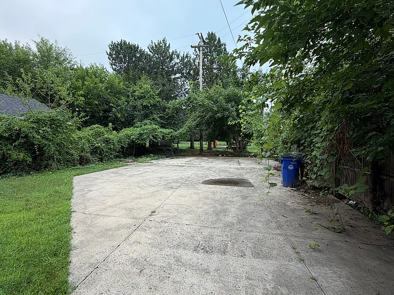 11600 Beulah Ave #R — Photo 3