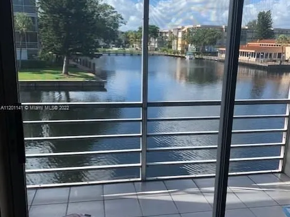 2775 Taft St APT 201, Hollywood, FL 33020