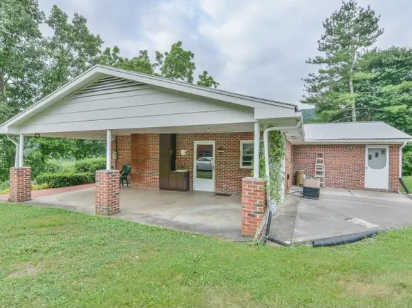 922 White Pine Ln, Gate City, VA 24251