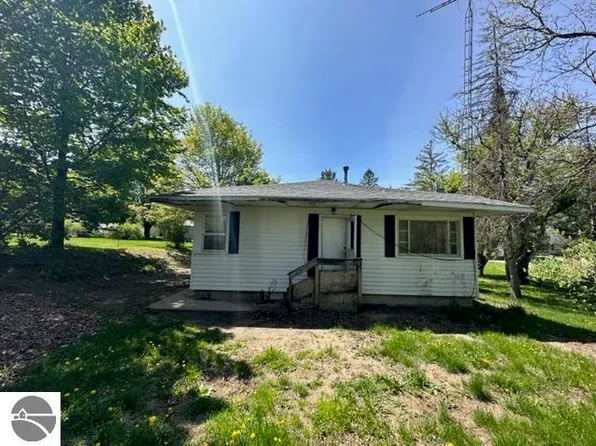 200 N Case St, Marion, MI 49665