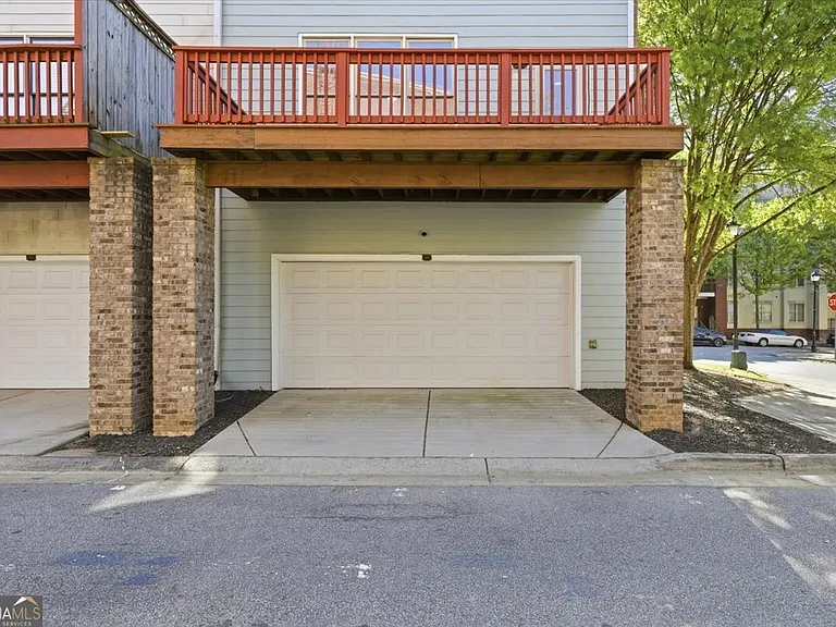 740 Liberty Commons Dr NW — Photo 42