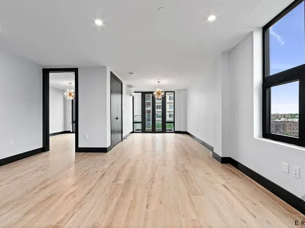 828 New York Ave, Brooklyn, NY