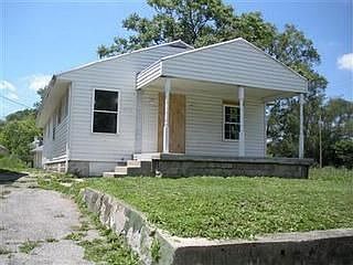 1st image of 853 Westwood Ave