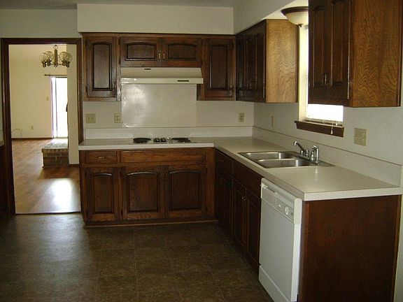 5th image of 7310 NW Ash Ave