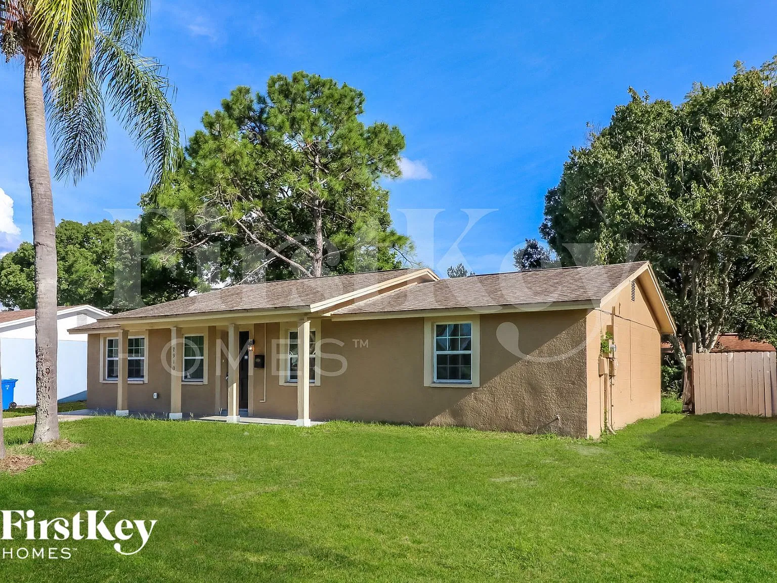 3 bed, 2.0 bath, 1274 sqft, $2,535 — Photo 2