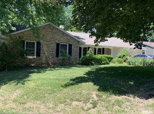 1631 Harrison Dr, Clinton, IA 52732