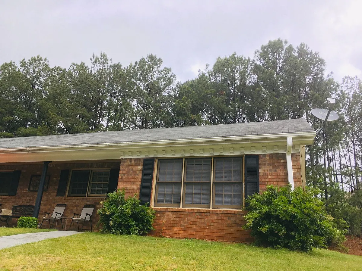 Building Photo - 1780 Southgate Ln SE