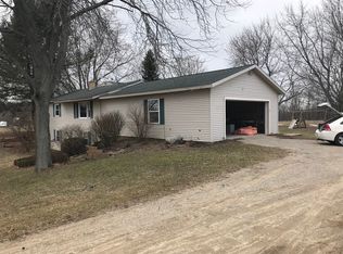 11346 W Peck Lake Rd, Lowell, MI 49331