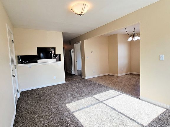 4th image of 22695 Sonoma St