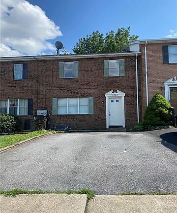 2nd image of 1650 Angela Dr