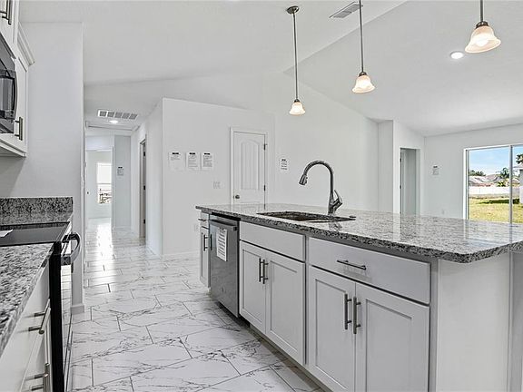 2nd image of 562 MARICOPA DRIVE