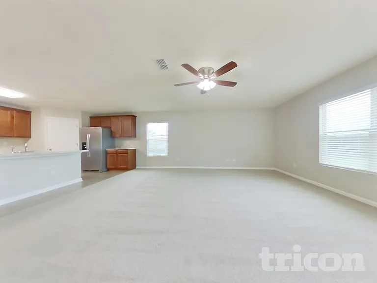 3720 Summit Oaks Dr — Photo 3