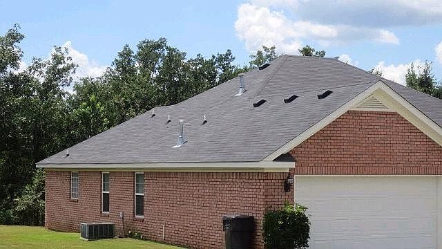 2nd image of 3138 Hampton Dr