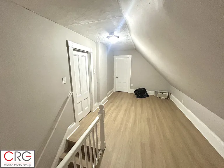 15 Hudson St #2 — Photo 14