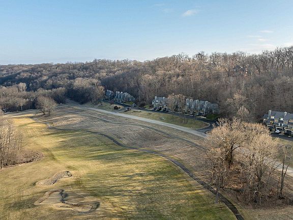 3rd image of 324 Territory Dr