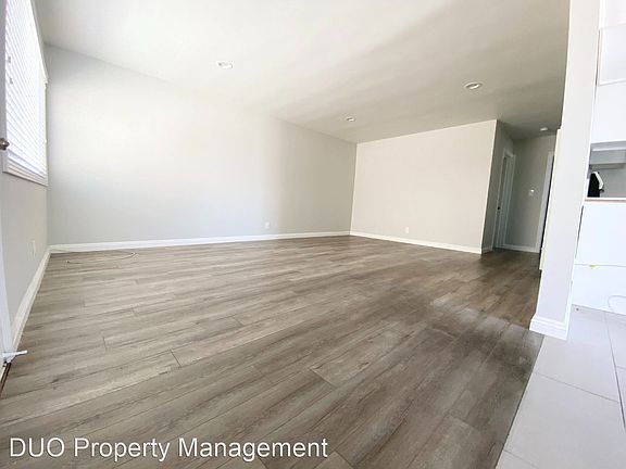5th image of 4084 W 129th St APT A