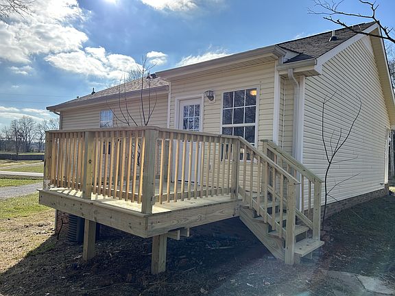5th image of 1011 Merritt Lewis Ln