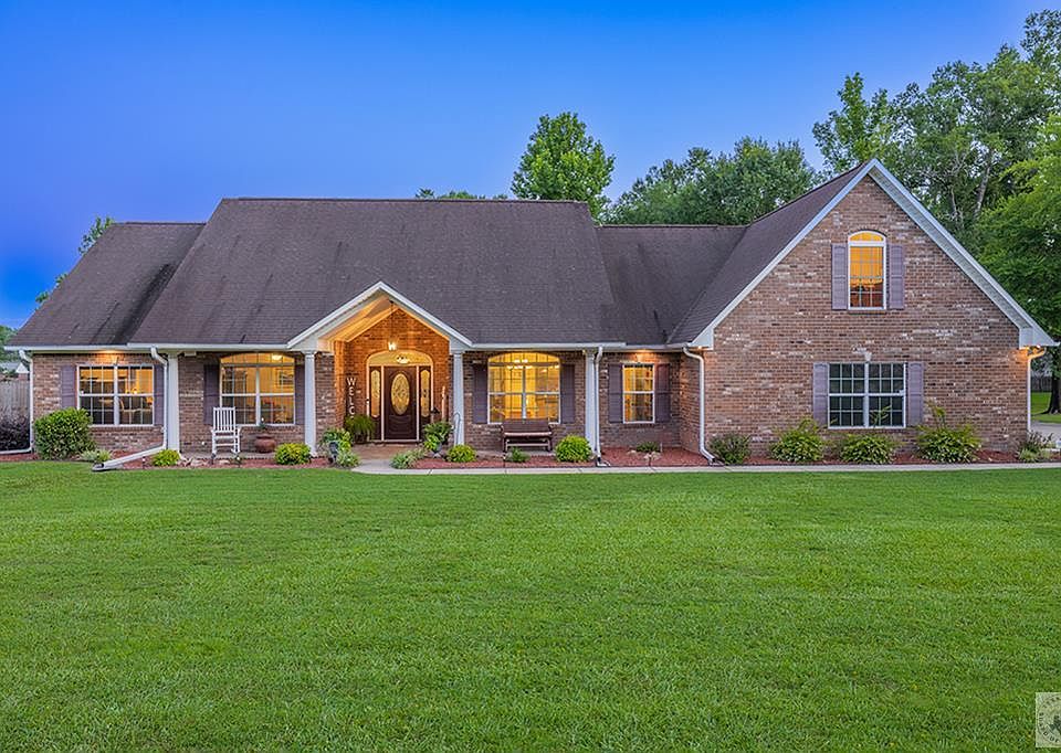 1st image of 325 Shirley Ln