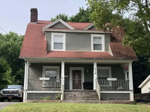 214 Parkway Dr, Syracuse, NY 13207