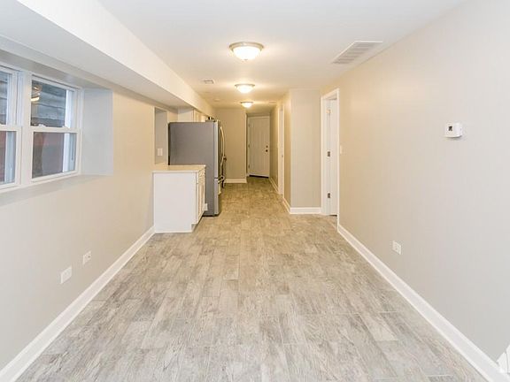 5th image of 1733 N Artesian Ave #G1st