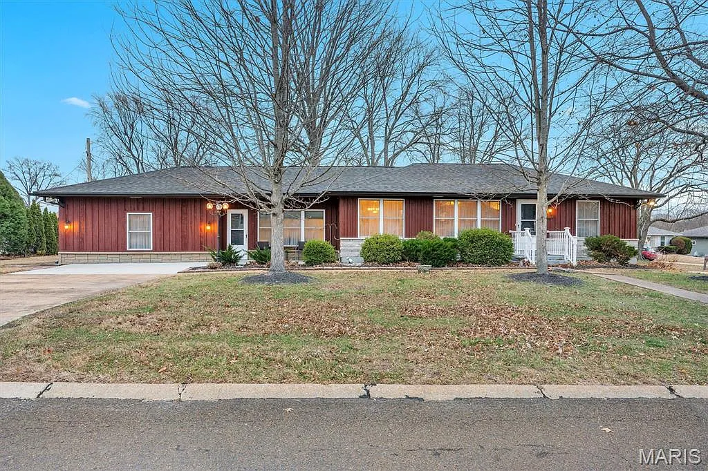61 Buckley Meadows Dr photo 1