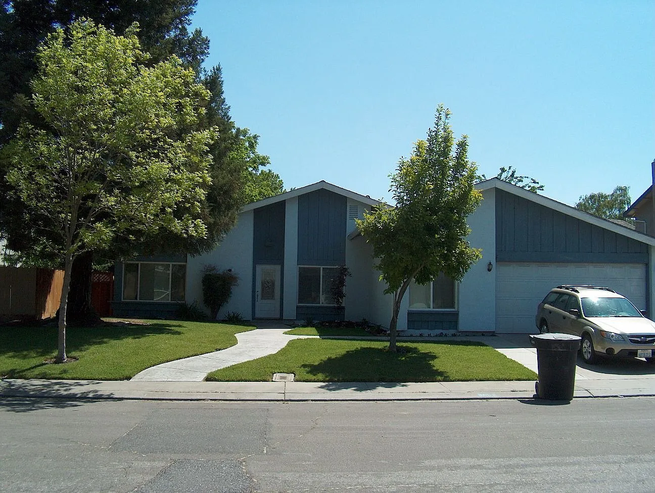 3604 Sorreno Ave photo 1