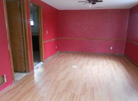 3rd image of 1679 Evergreen Dr