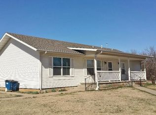 217 Elm St, Burden, KS 67019