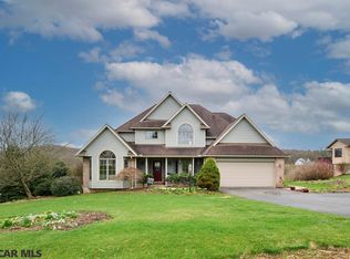 253 Winesap Dr, Port Matilda, PA 16870