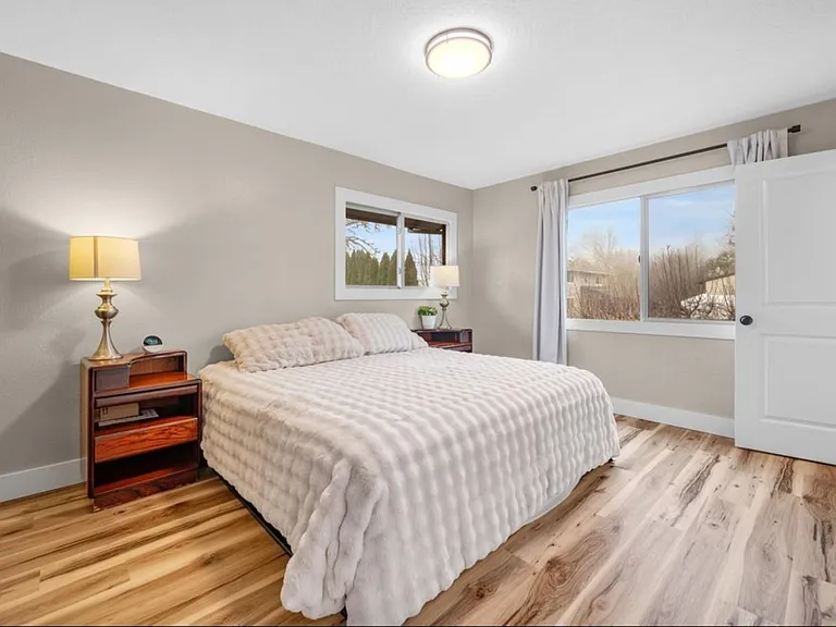 1315 SW Dorothy St — Photo 9