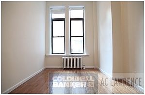 4th image of 240 E 38th St