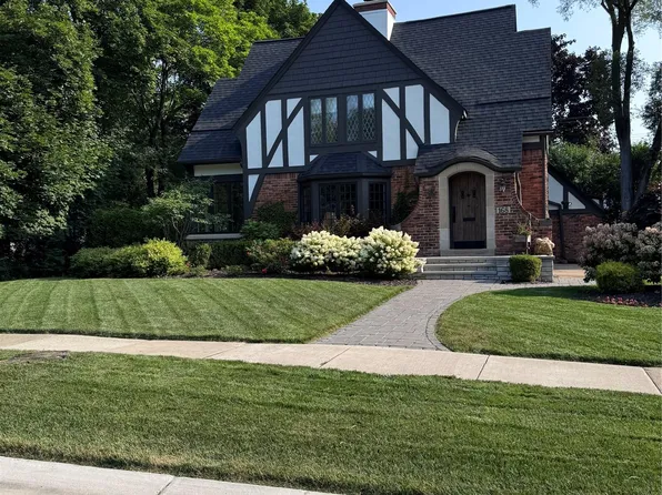 168 Hamilton Rd, Bloomfield Hills, MI 48301