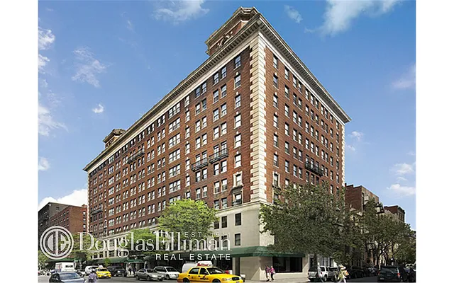 Rented by Douglas Elliman | media 44