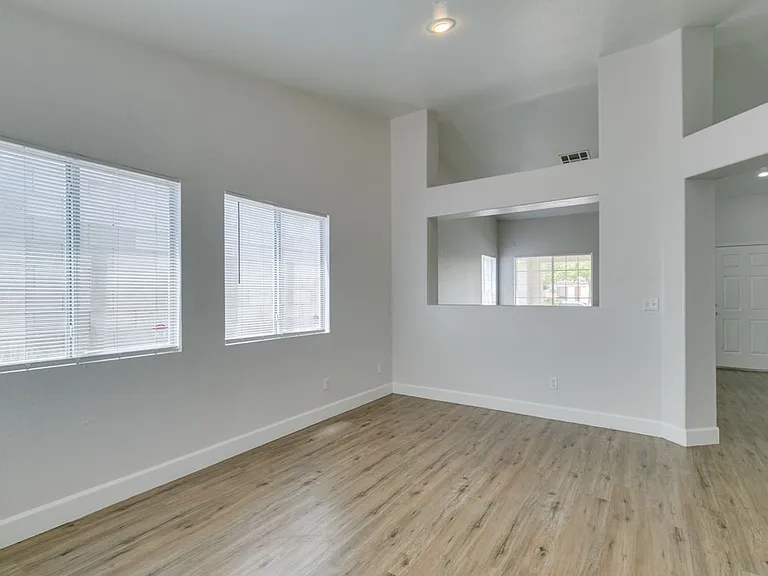 9660 Crystal Ridge Rd — Photo 21