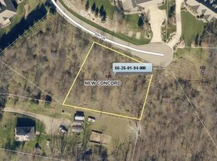Ash Cir, New Concord, OH 43762
