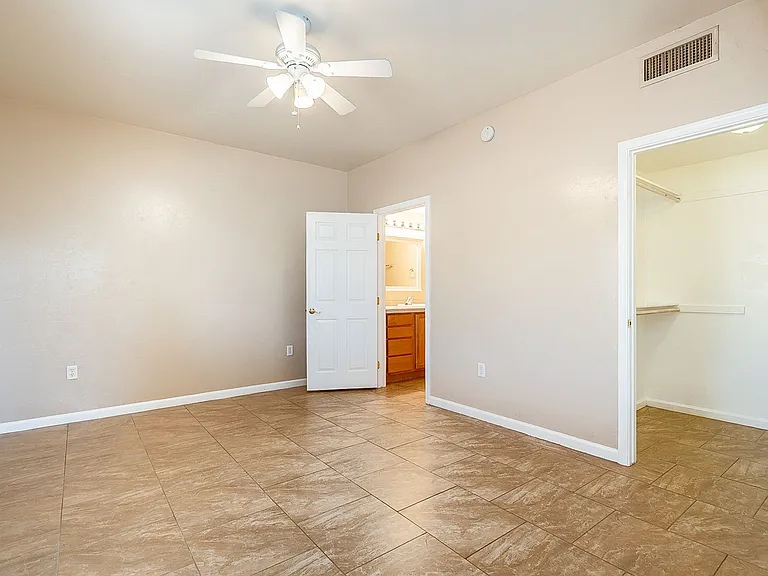 638-642 E. Lester St. ( 638, 640, 642 ) — Photo 14