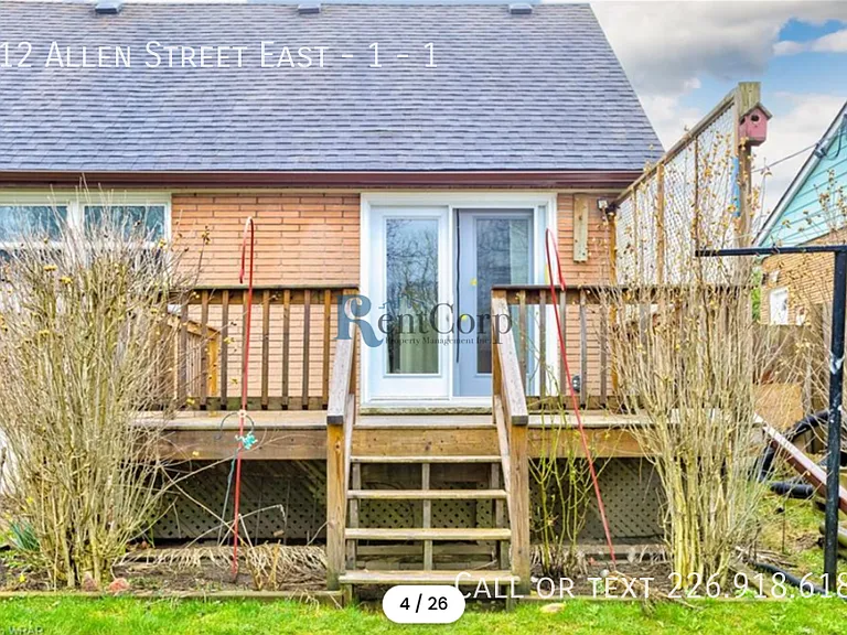 212 Allen St E #1 — Photo 18