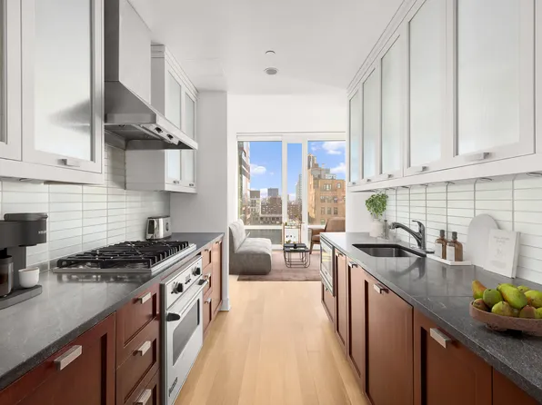 245 West 99th Street image 5 of 20