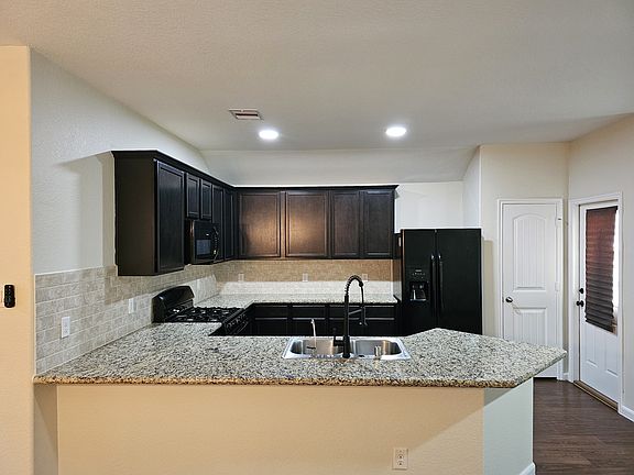 4th image of 54 Rodeo Crest Dr