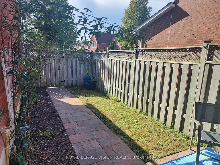 125 Hearne Cres — Photo 14