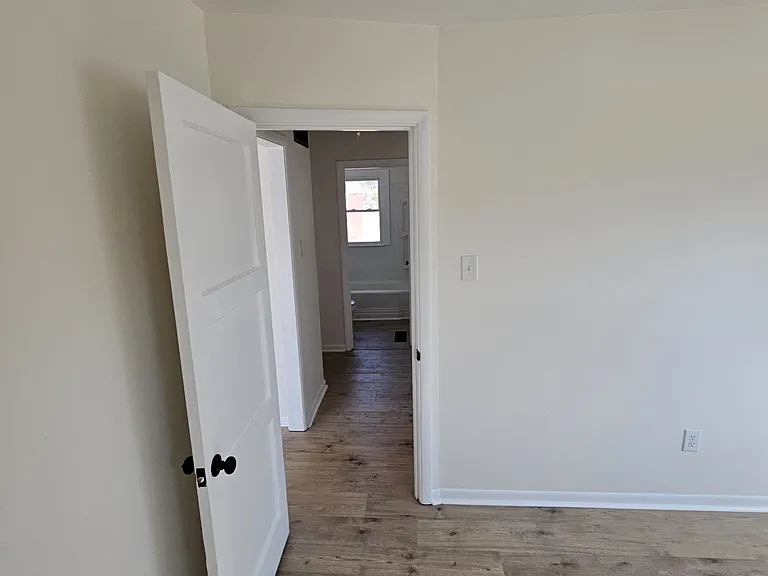 2108 N Hadley Rd — Photo 11