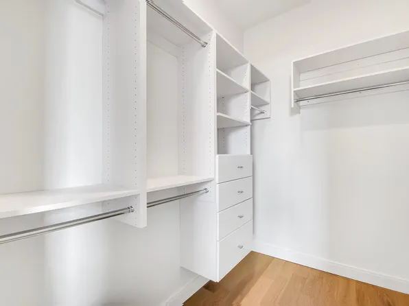 152-11 89th Avenue image 8 of 10