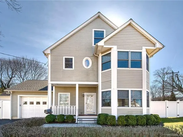 7 Richland Rd, Greenwich, CT 06830