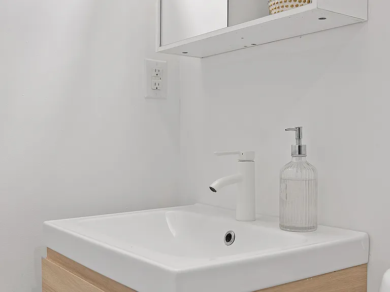 2318 N Park Ave #2R — Photo 14