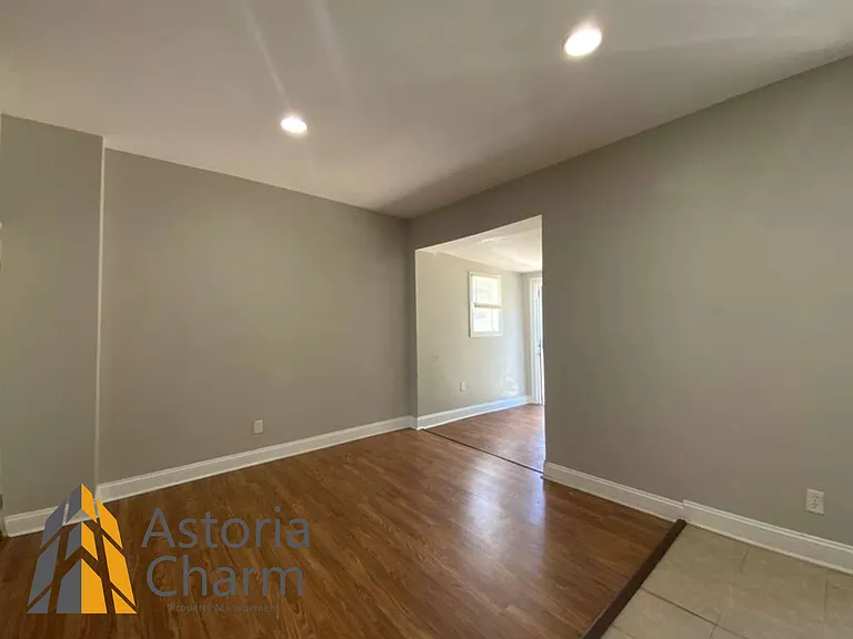 730 N Edgewood St — Photo 6