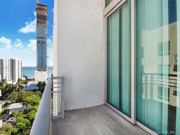 2nd image of 2200 NE 4th Ave #Penthouse 09