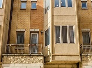 3262 W Armitage Ave UNIT 3, Chicago, IL 60647