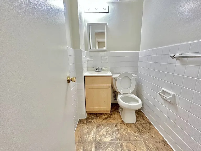 Sheldrake Apartments — Photo 9