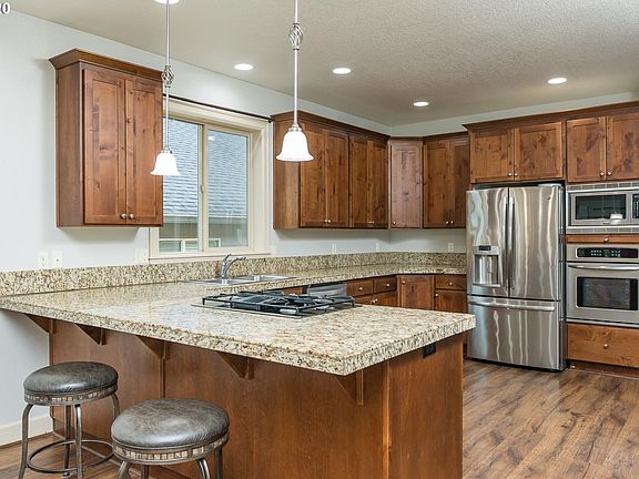 3rd image of 14431 SE Garland Ln